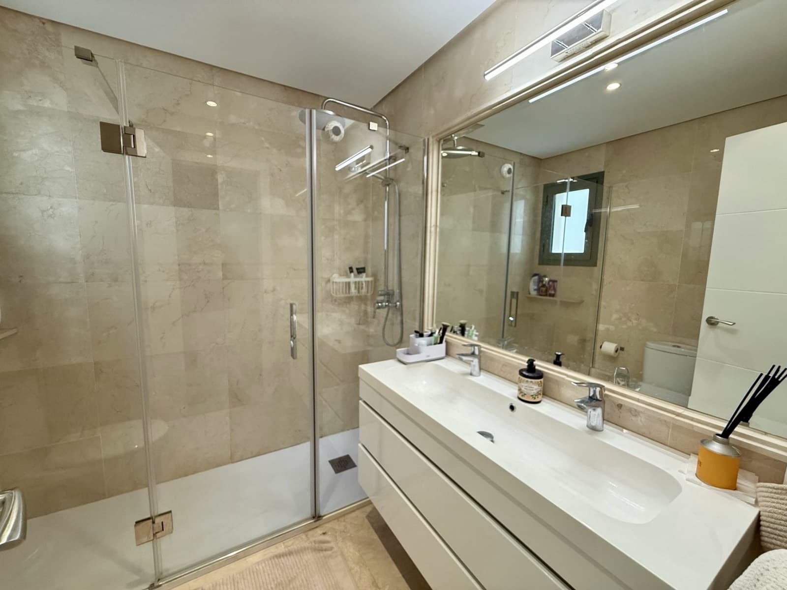 4 soveværelse Penthouse til salg i Sotogrande med swimmingpool garage - € 1.300.000 (Ref: 9015109)