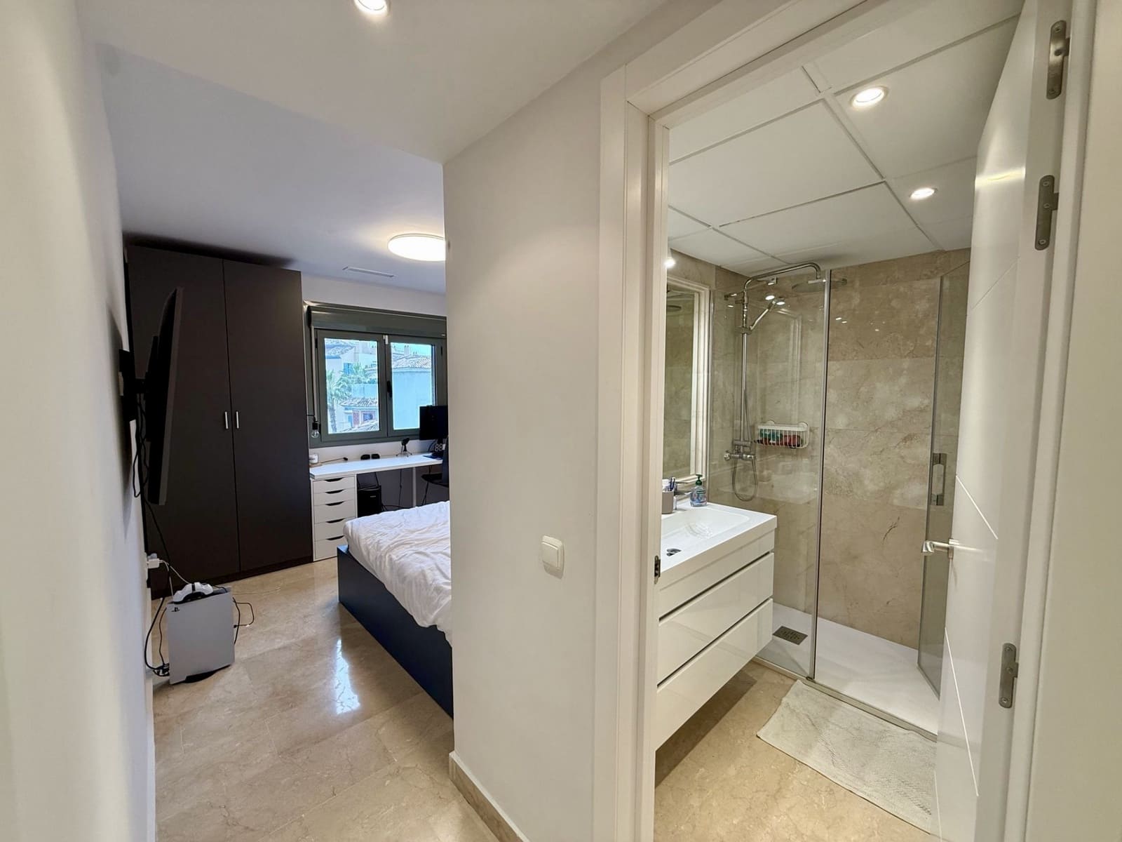 4 soveværelse Penthouse til salg i Sotogrande med swimmingpool garage - € 1.300.000 (Ref: 9015109)