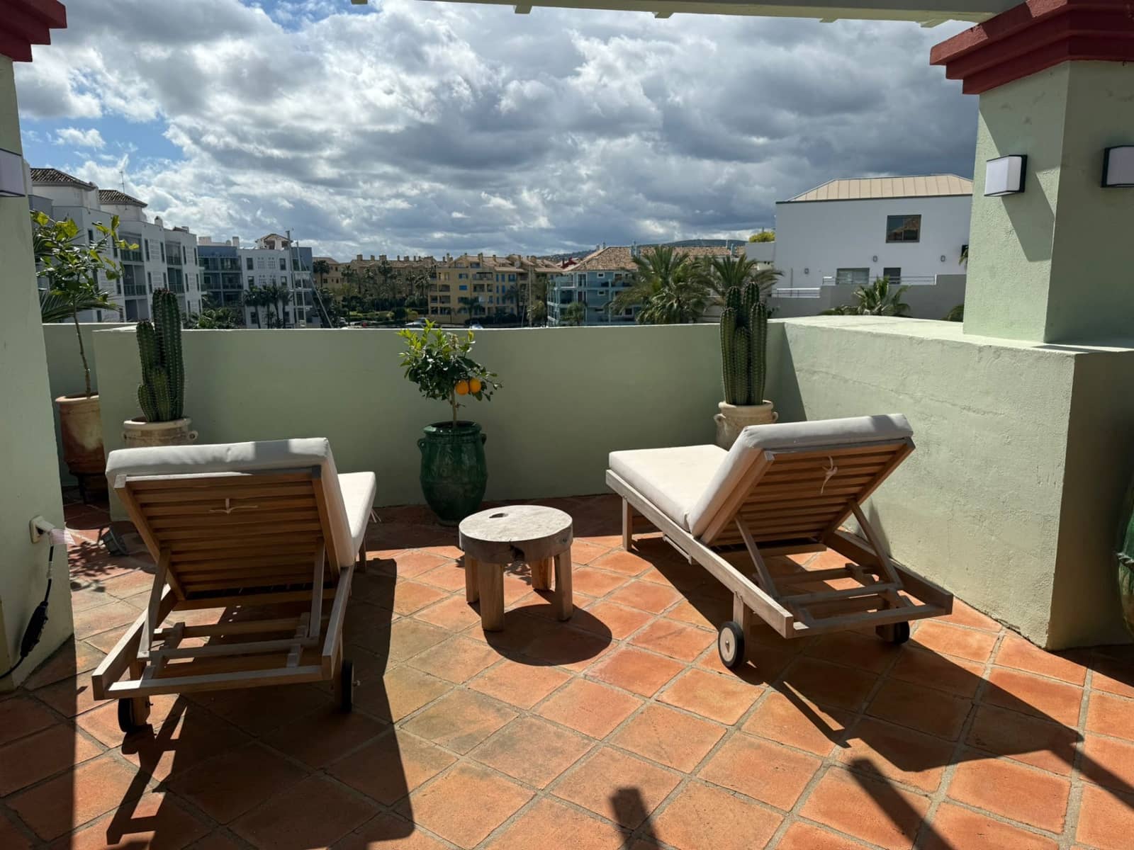 4 soveværelse Penthouse til salg i Sotogrande med swimmingpool garage - € 1.300.000 (Ref: 9015109)