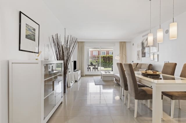 2 soverom Leilighet til salgs i El Paraiso, Estepona med svømmebasseng garasje - € 435 000 (Ref: 9110741)