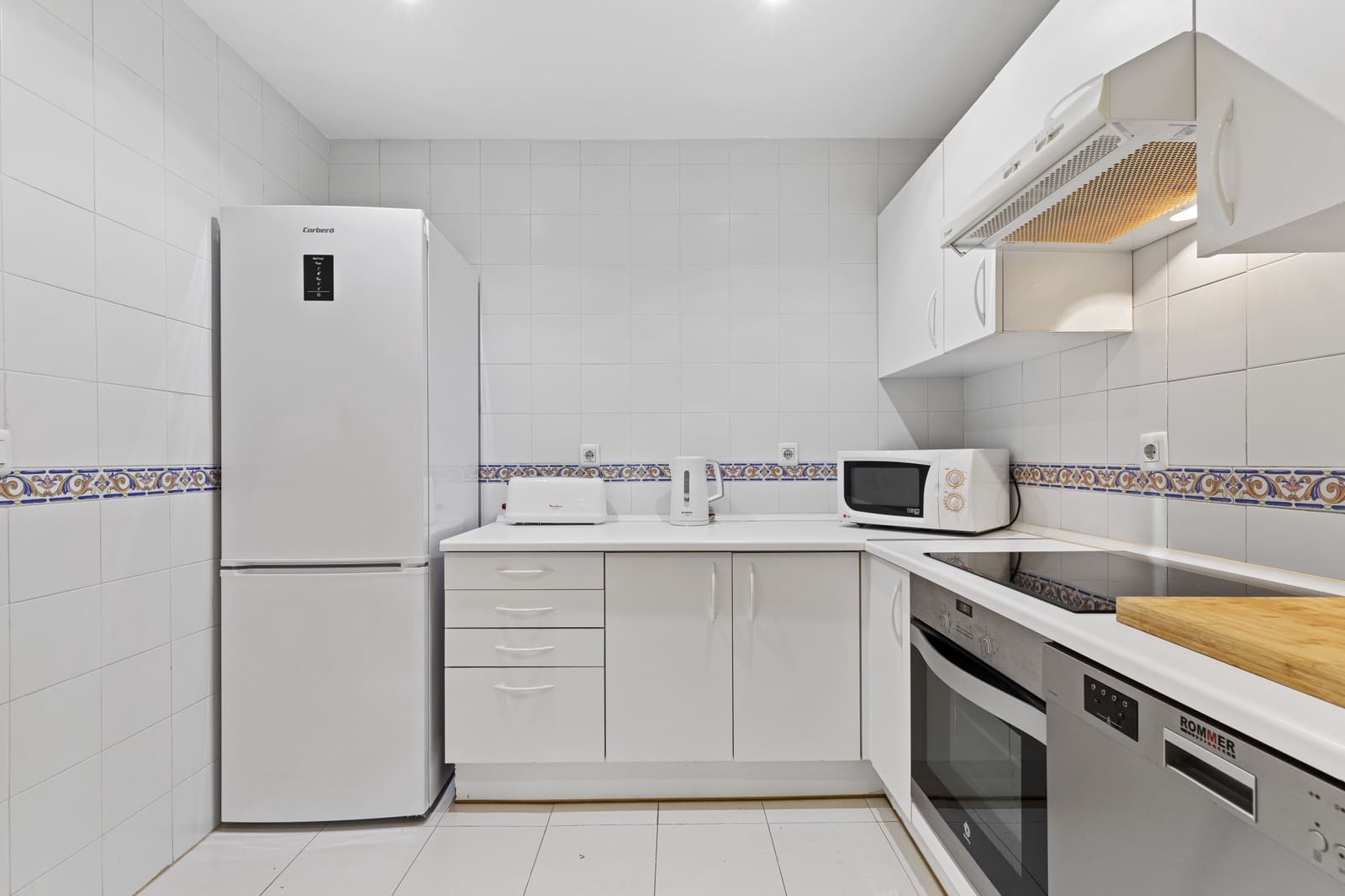 2 makuuhuone Huoneisto myytävänä paikassa Estepona mukana uima-altaan - 415 000 € (Ref: 9114507)