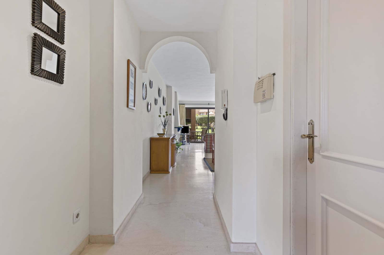 2 makuuhuone Huoneisto myytävänä paikassa Estepona mukana uima-altaan - 415 000 € (Ref: 9114507)