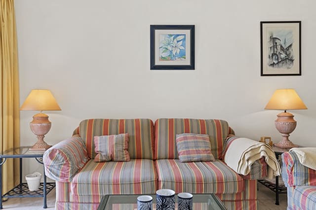 2 makuuhuone Huoneisto myytävänä paikassa Estepona mukana uima-altaan - 415 000 € (Ref: 9114507)