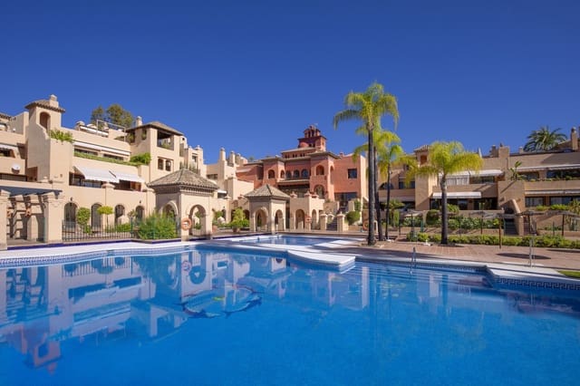 2 makuuhuone Huoneisto myytävänä paikassa Estepona mukana uima-altaan - 415 000 € (Ref: 9114507)