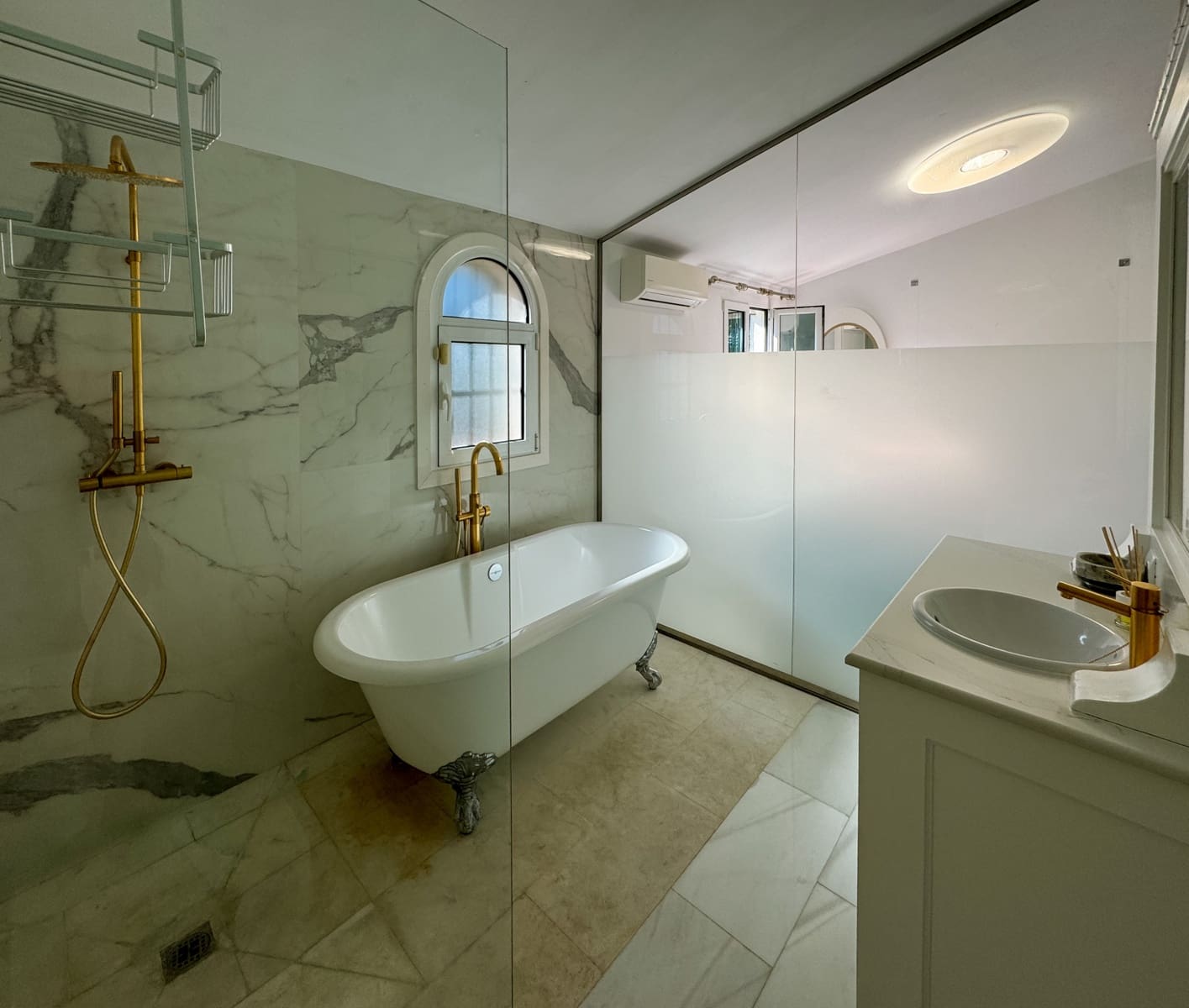 5 soveværelse Villa til salg i Sotogrande med swimmingpool garage - € 1.195.000 (Ref: 9125722)