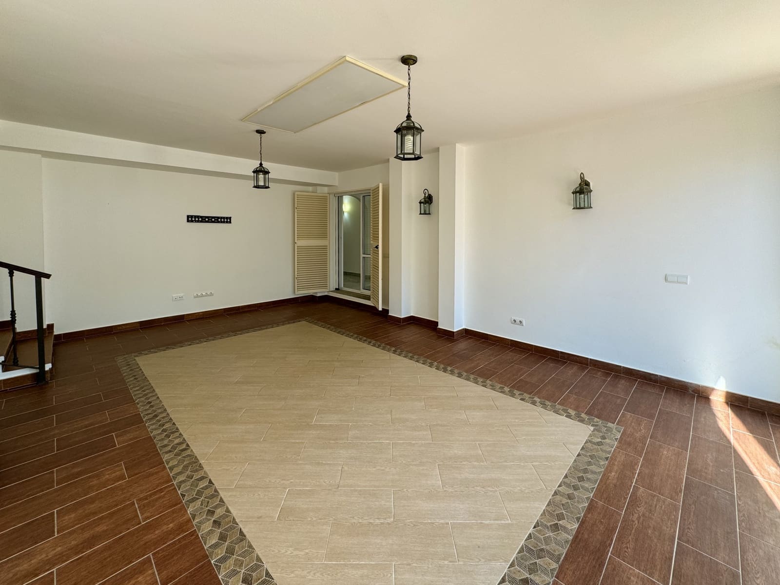 5 soveværelse Villa til salg i Sotogrande med swimmingpool garage - € 1.195.000 (Ref: 9125722)