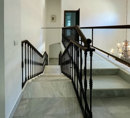 5 soveværelse Villa til salg i Sotogrande Alto, San Roque med swimmingpool garage - € 1.195.000 (Ref: 9125722)