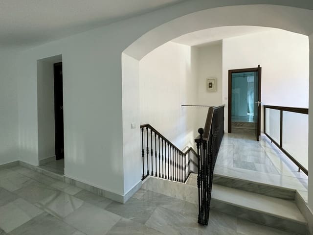 5 soveværelse Villa til salg i Sotogrande Alto, San Roque med swimmingpool garage - € 1.195.000 (Ref: 9125722)