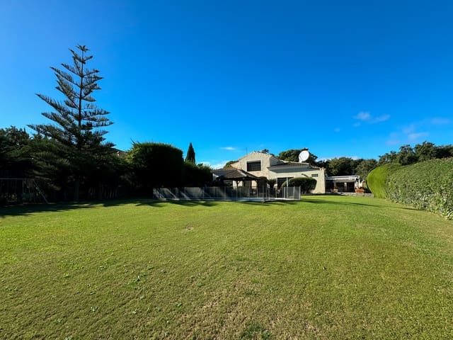 5 soveværelse Villa til salg i Sotogrande Alto, San Roque med swimmingpool garage - € 1.195.000 (Ref: 9125722)