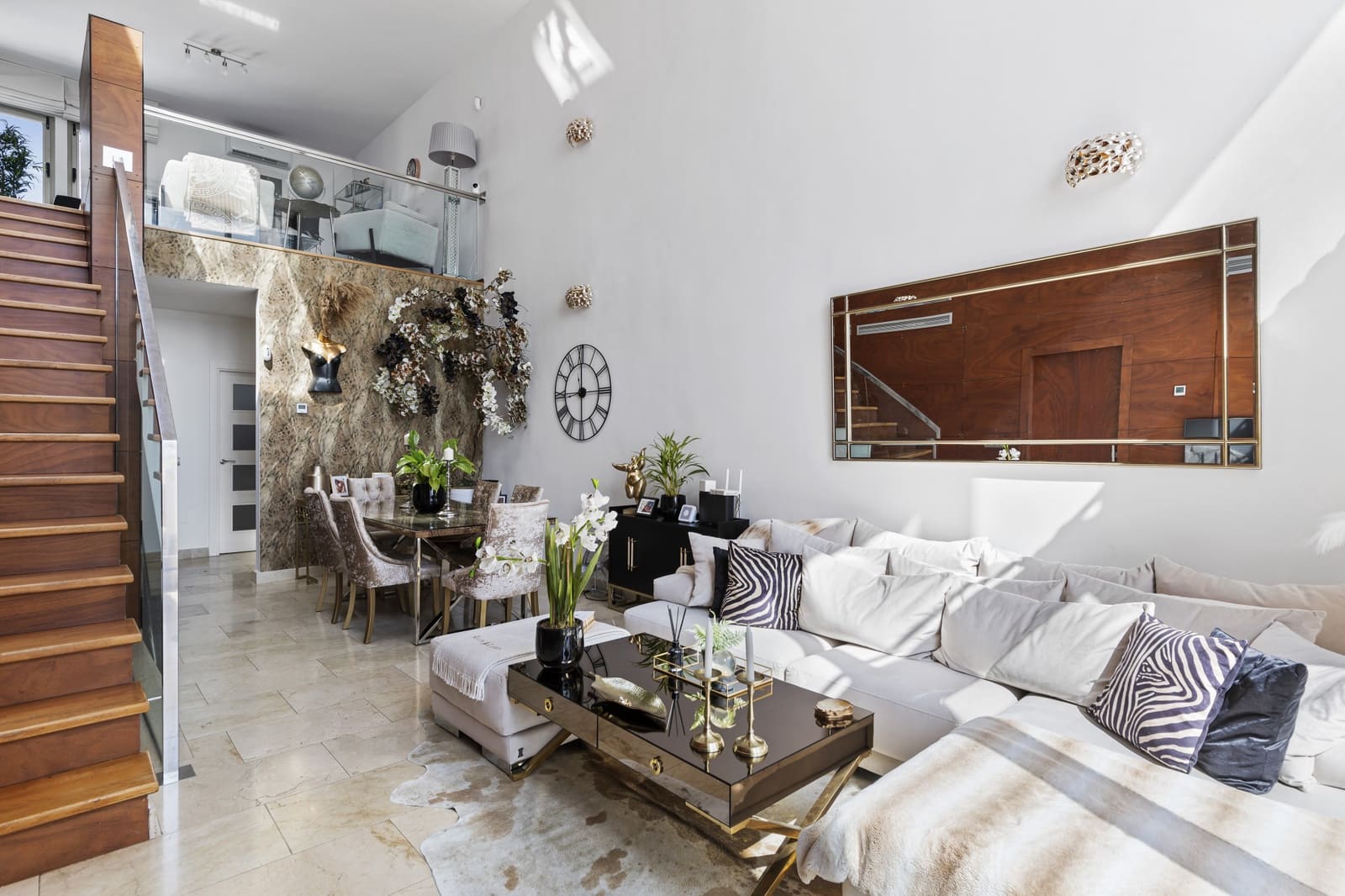 3 sypialnia Dom na sprzedaż w Benahavis z basenem garażem - 895 000 € (Ref: 9194196)