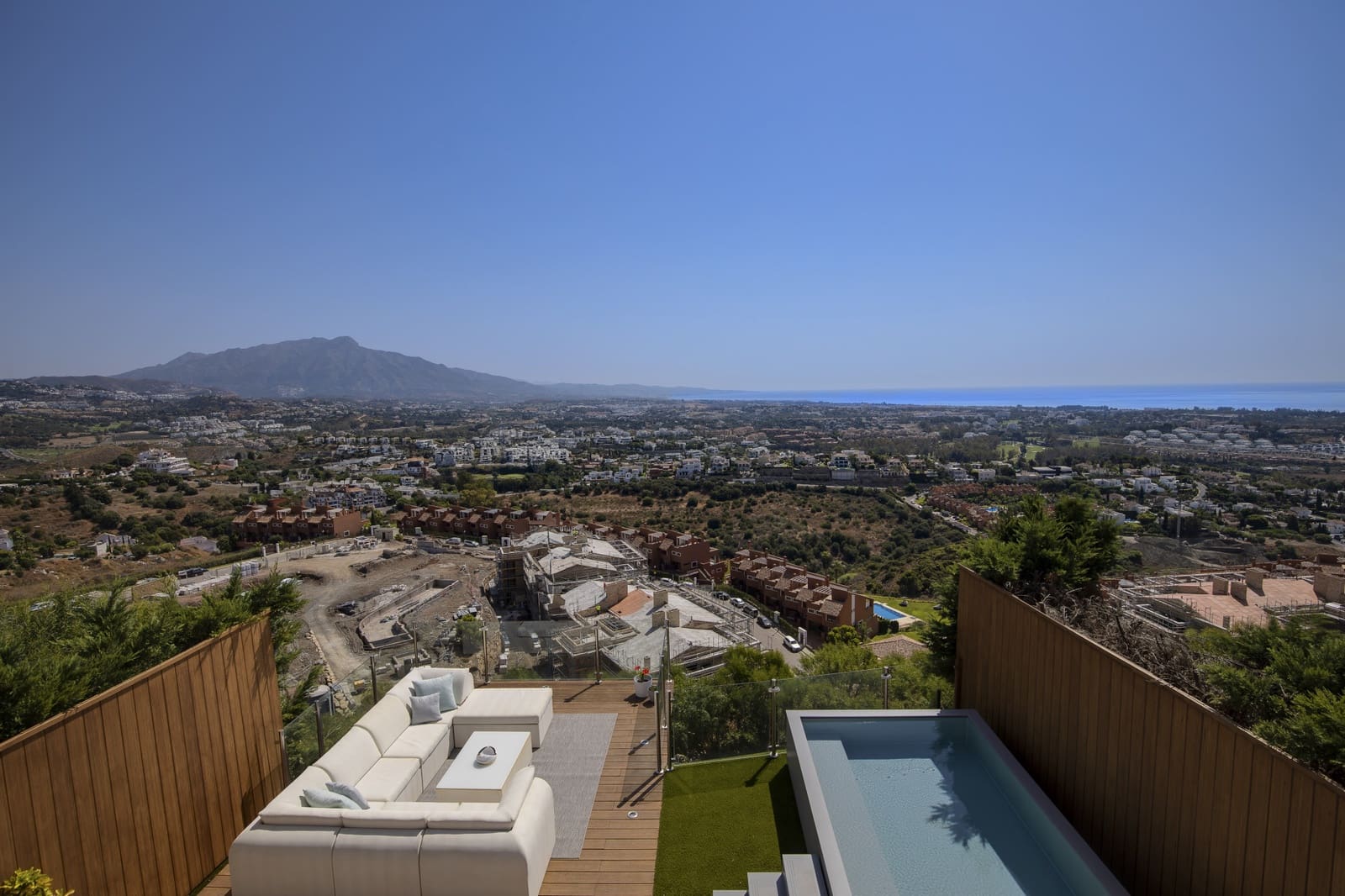 3 sypialnia Dom na sprzedaż w Benahavis z basenem garażem - 895 000 € (Ref: 9194196)