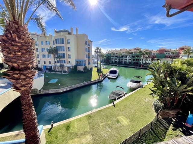 3 soveværelse Lejlighed til salg i Sotogrande, San Roque med swimmingpool garage - € 1.200.000 (Ref: 9215620)