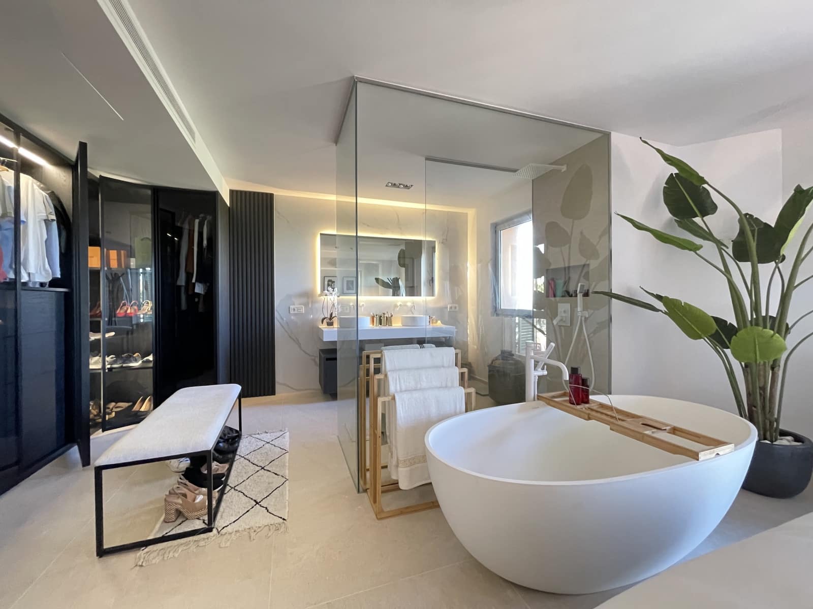 3 soverom Leilighet til salgs i Sotogrande med svømmebasseng garasje - € 1 200 000 (Ref: 9215620)