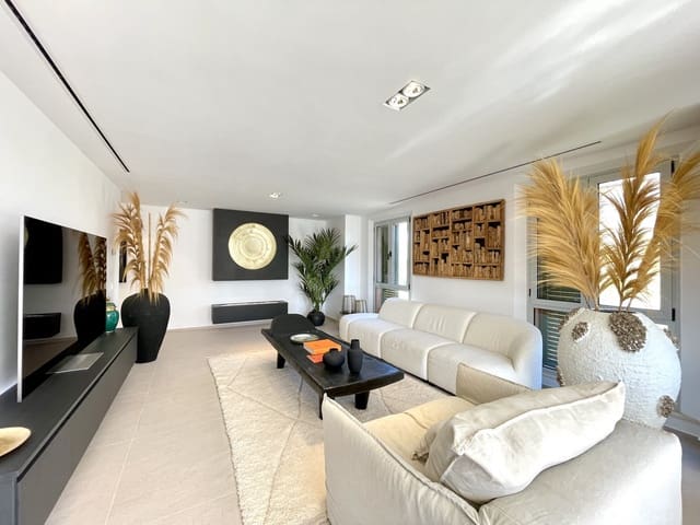 3 soveværelse Lejlighed til salg i Sotogrande, San Roque med swimmingpool garage - € 1.200.000 (Ref: 9215620)