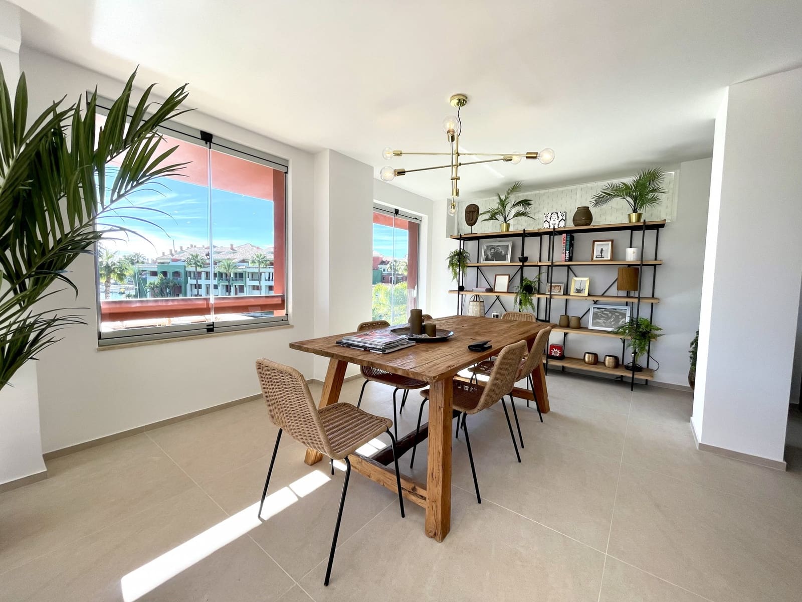 3 soverom Leilighet til salgs i Sotogrande med svømmebasseng garasje - € 1 200 000 (Ref: 9215620)