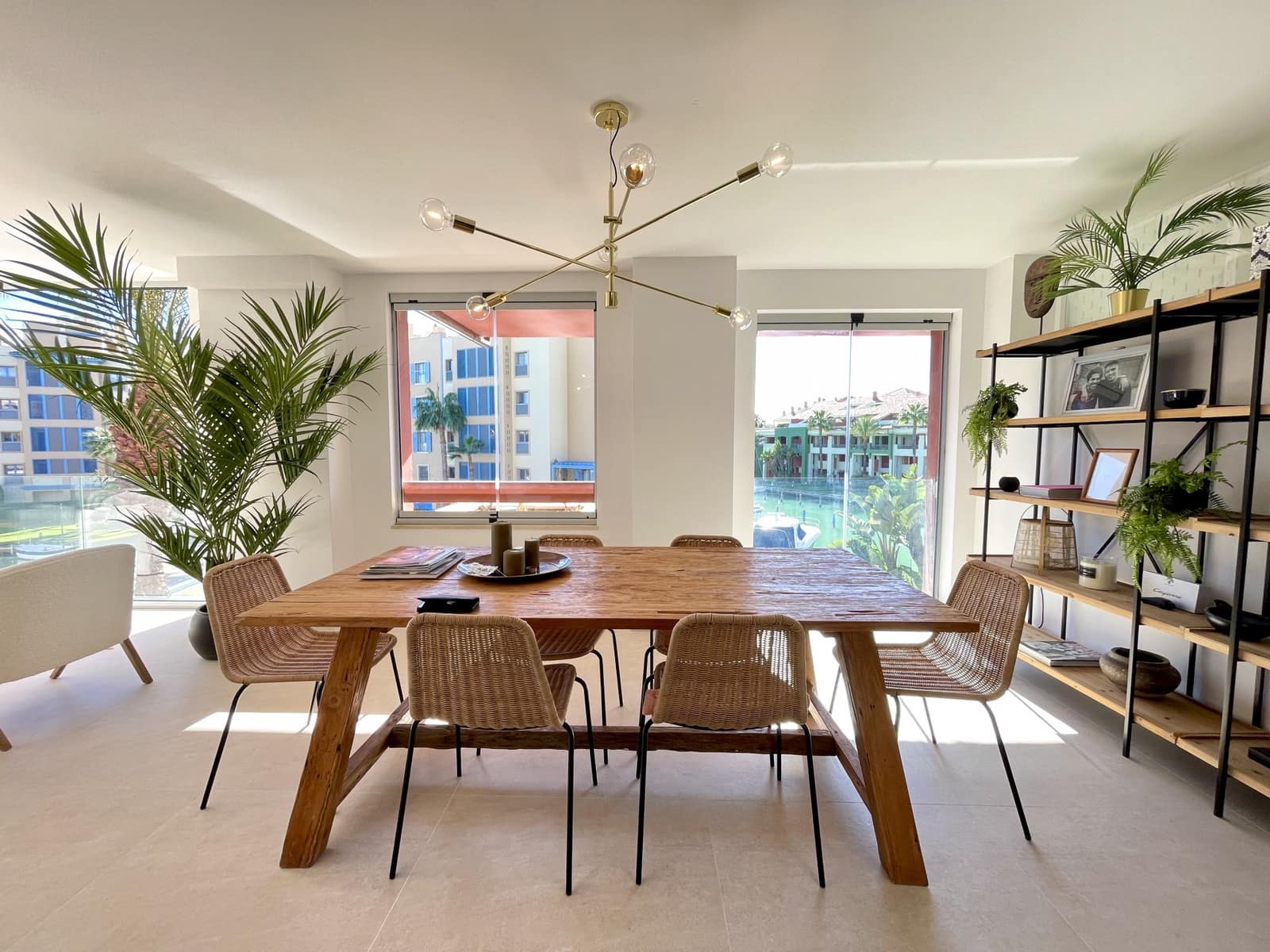 3 soverom Leilighet til salgs i Sotogrande med svømmebasseng garasje - € 1 200 000 (Ref: 9215620)