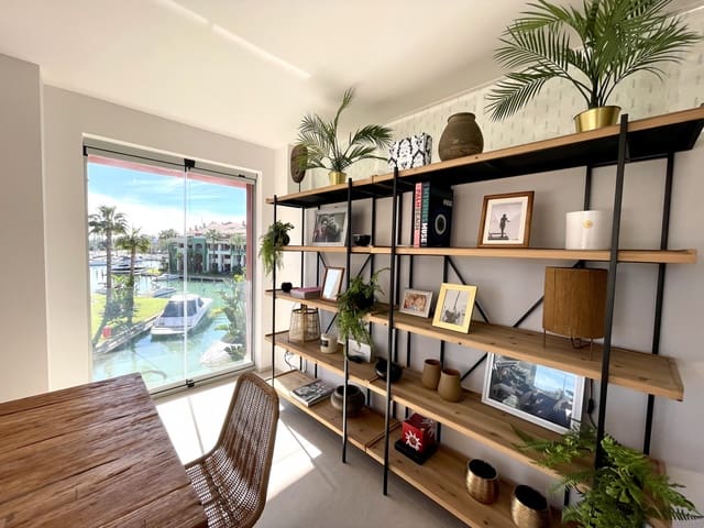 3 soveværelse Lejlighed til salg i Sotogrande, San Roque med swimmingpool garage - € 1.200.000 (Ref: 9215620)