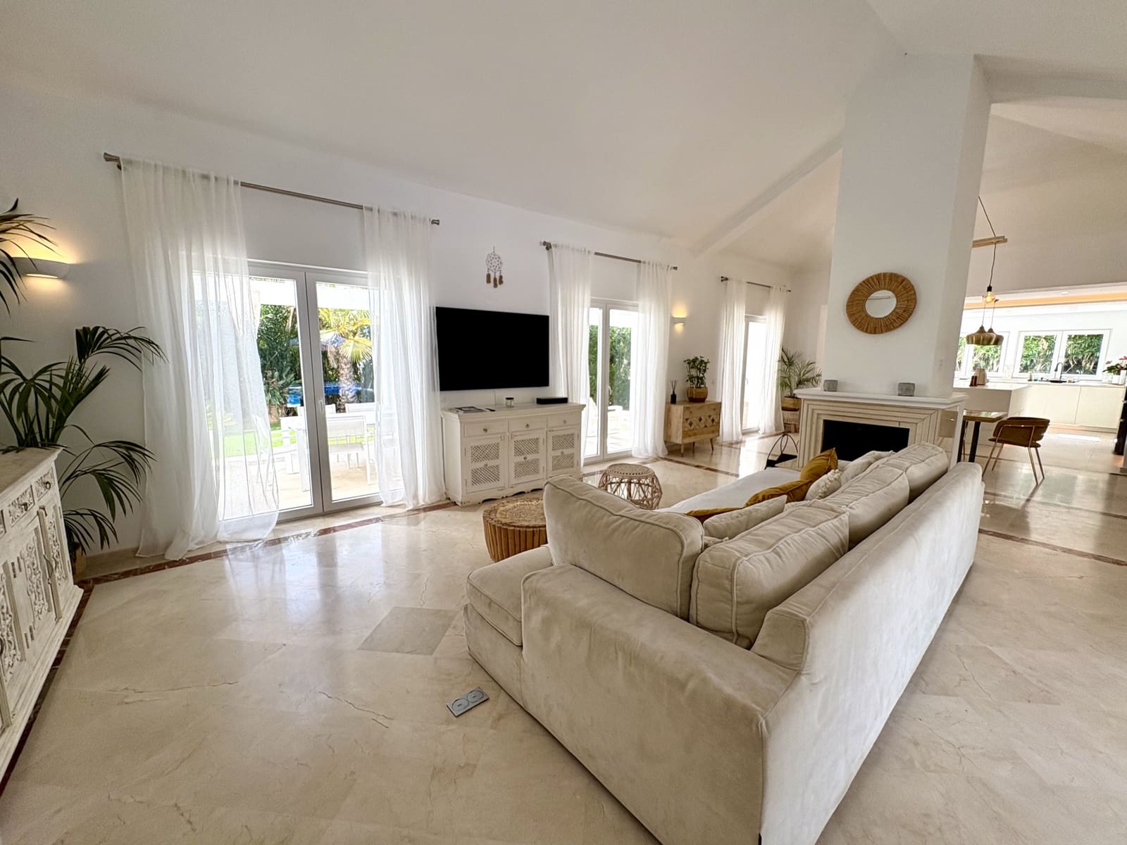 5 bedroom Villa for sale in Sotogrande with pool garage - € 1,795,000 (Ref: 9220365)
