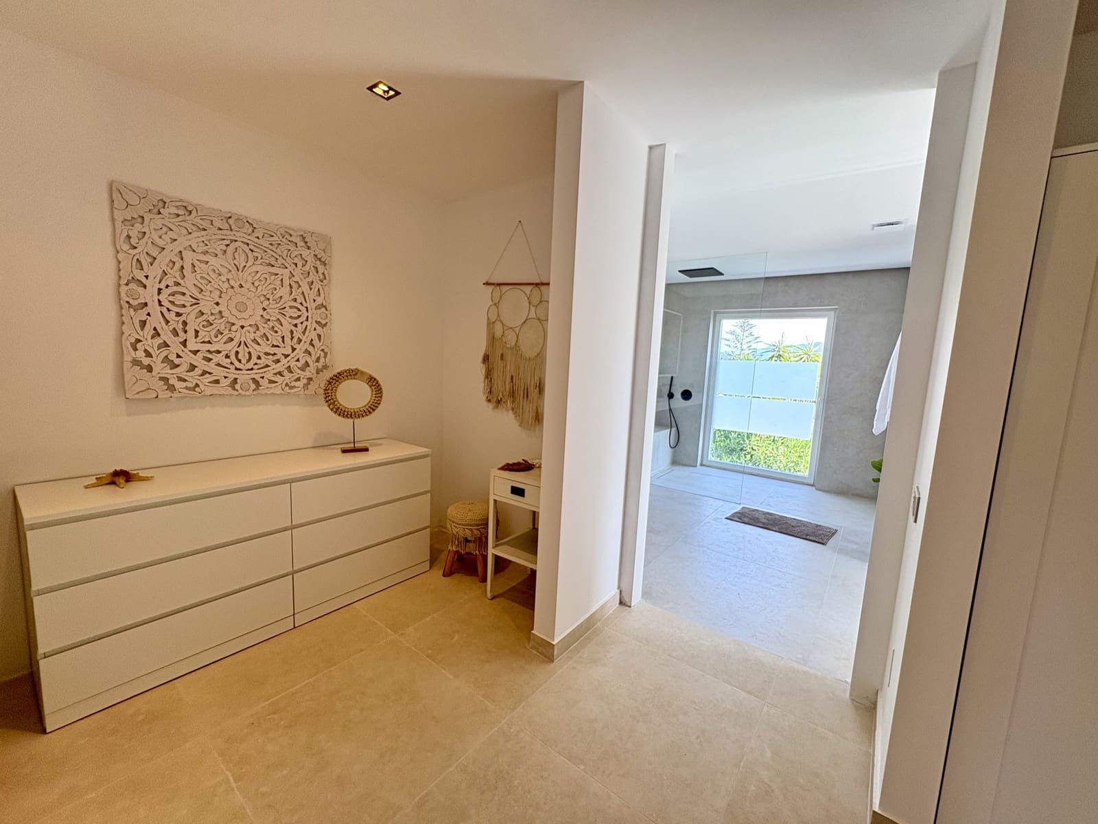 5 bedroom Villa for sale in Sotogrande with pool garage - € 1,795,000 (Ref: 9220365)