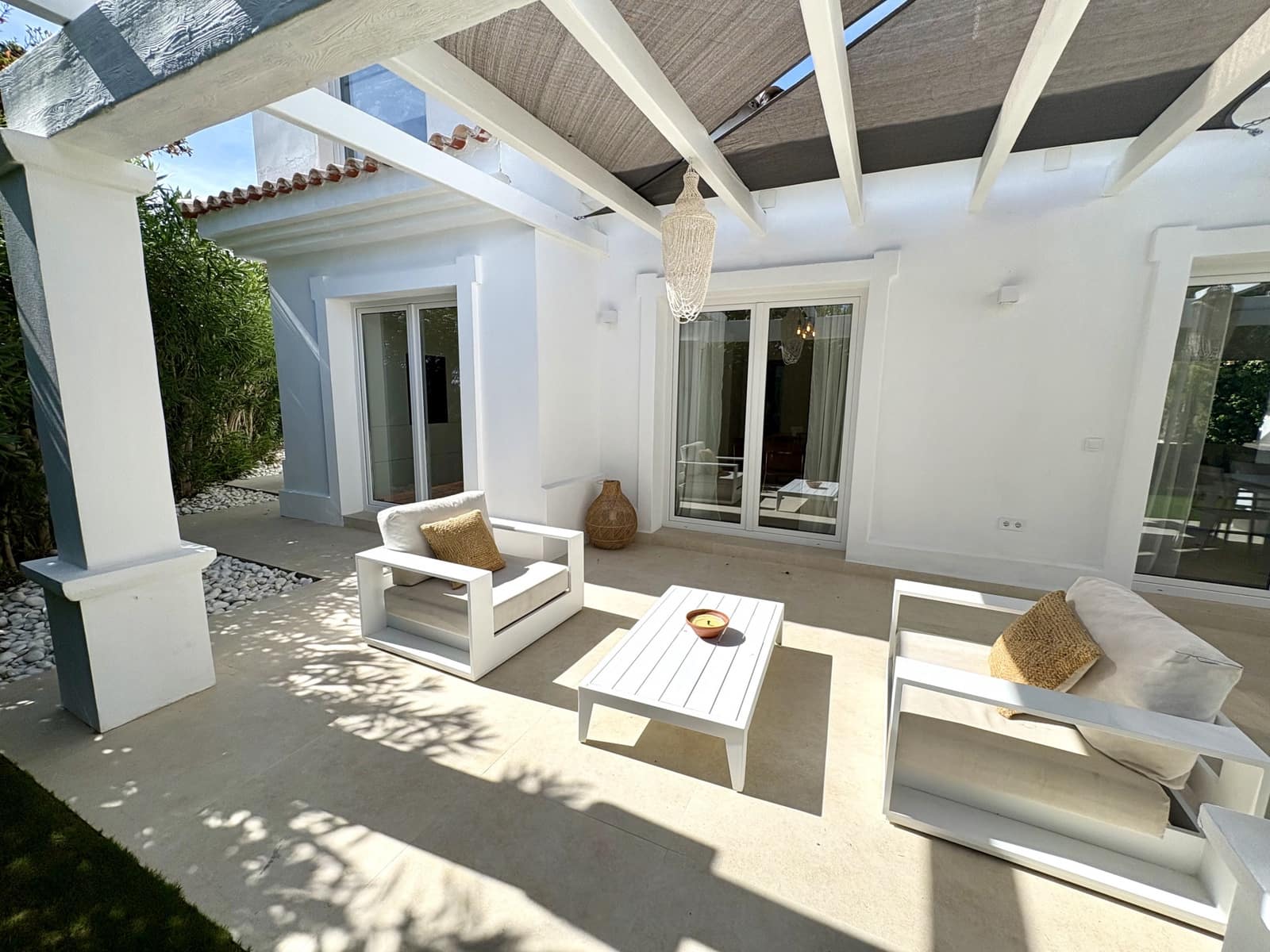 5 bedroom Villa for sale in Sotogrande with pool garage - € 1,795,000 (Ref: 9220365)