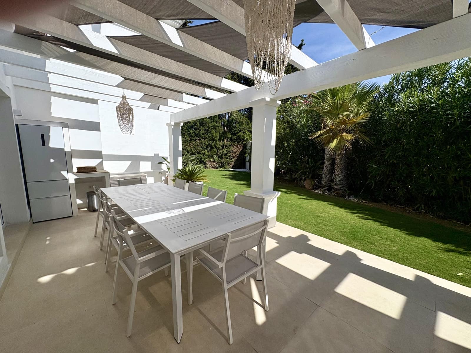 5 bedroom Villa for sale in Sotogrande with pool garage - € 1,795,000 (Ref: 9220365)