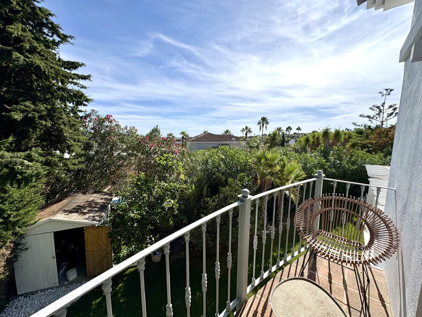 5 bedroom Villa for sale in Sotogrande with pool garage - € 1,795,000 (Ref: 9220365)