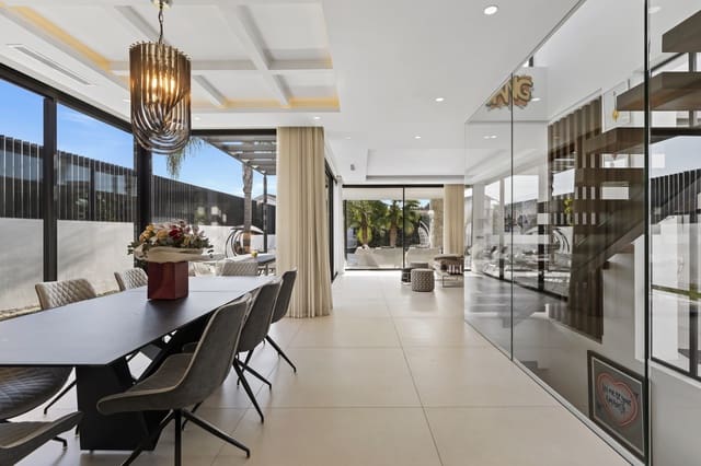 6 chambre Villa/Maison à vendre à San Pedro de Alcantara, Marbella avec piscine - 2 400 000 € (Ref: 9263023)