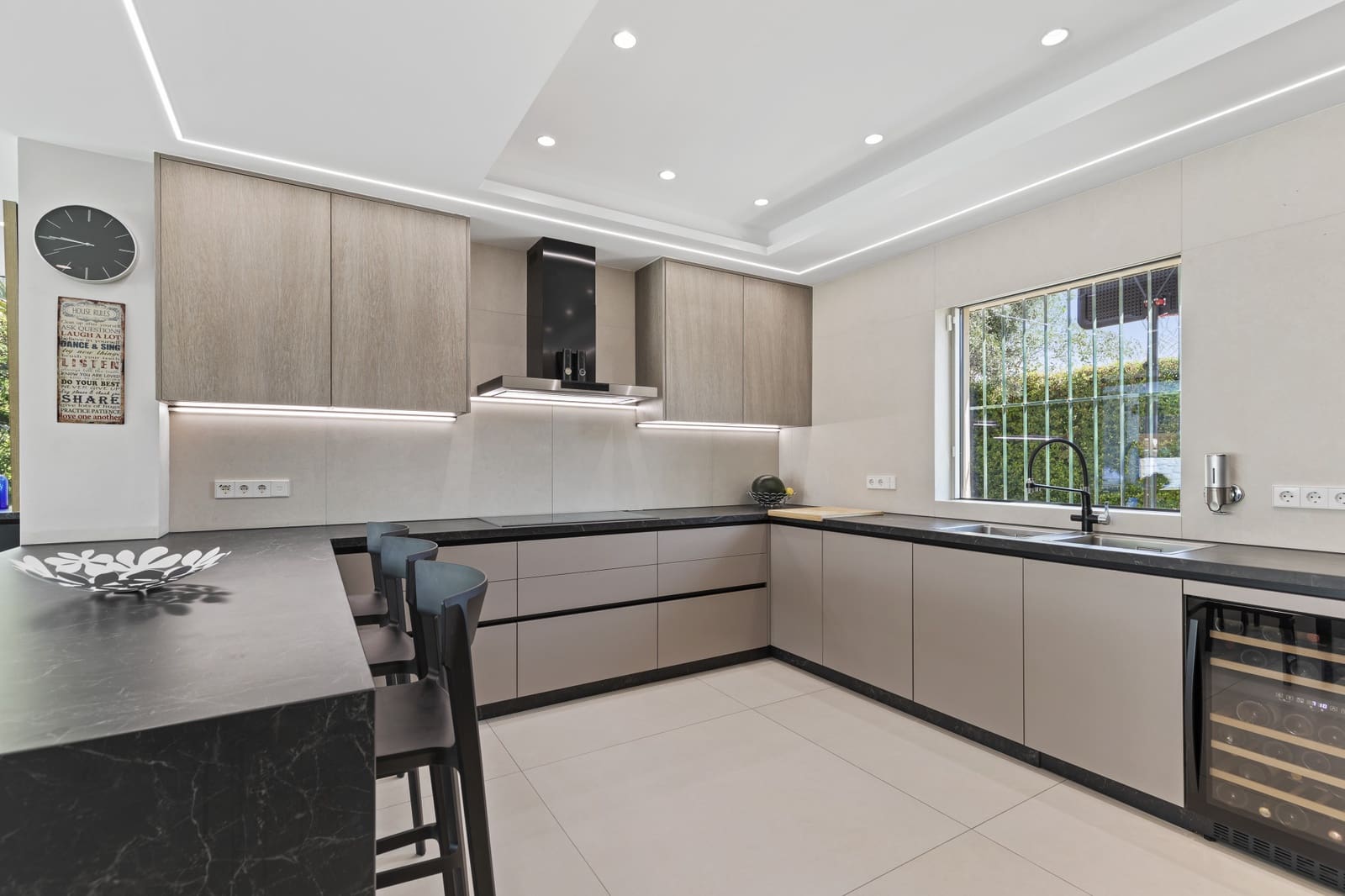 5 slaapkamer Villa te koop in Guadalmina met zwembad - € 1.950.000 (Ref: 9285687)