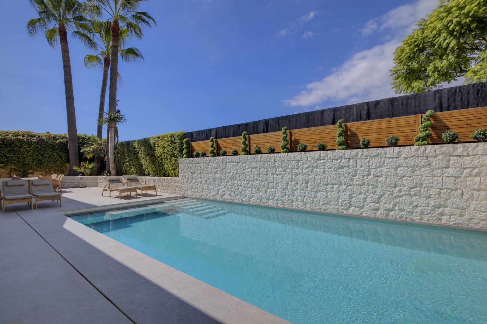 5 slaapkamer Villa te koop in Guadalmina met zwembad - € 1.950.000 (Ref: 9285687)