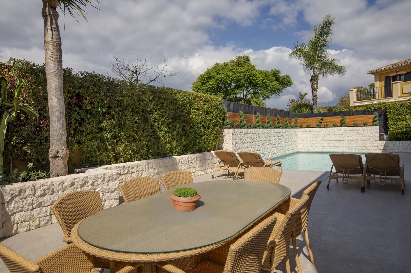 5 slaapkamer Villa te koop in Guadalmina met zwembad - € 1.950.000 (Ref: 9285687)