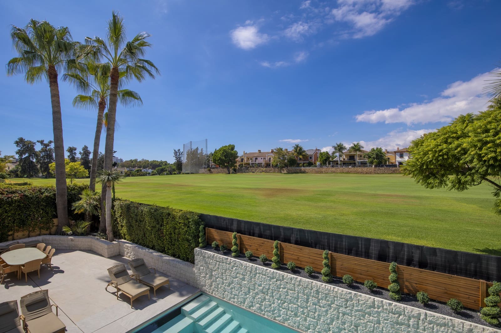 5 slaapkamer Villa te koop in Guadalmina met zwembad - € 1.950.000 (Ref: 9285687)