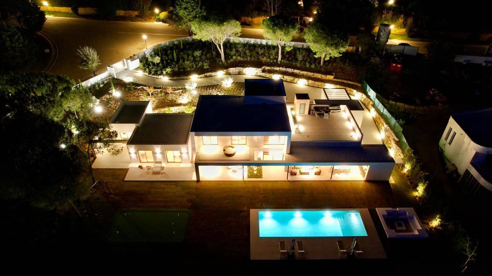 5 bedroom Villa for sale in Sotogrande with pool garage - € 5,750,000 (Ref: 9297772)
