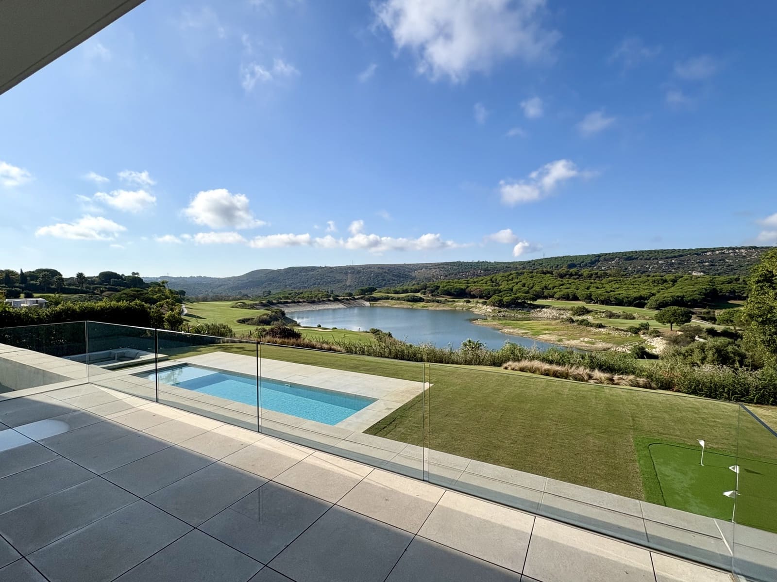 5 bedroom Villa for sale in Sotogrande with pool garage - € 5,750,000 (Ref: 9297772)