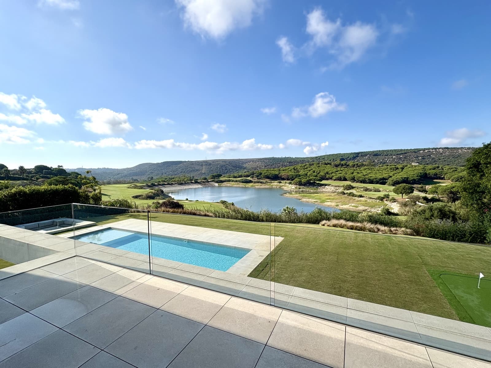 5 bedroom Villa for sale in Sotogrande with pool garage - € 5,750,000 (Ref: 9297772)