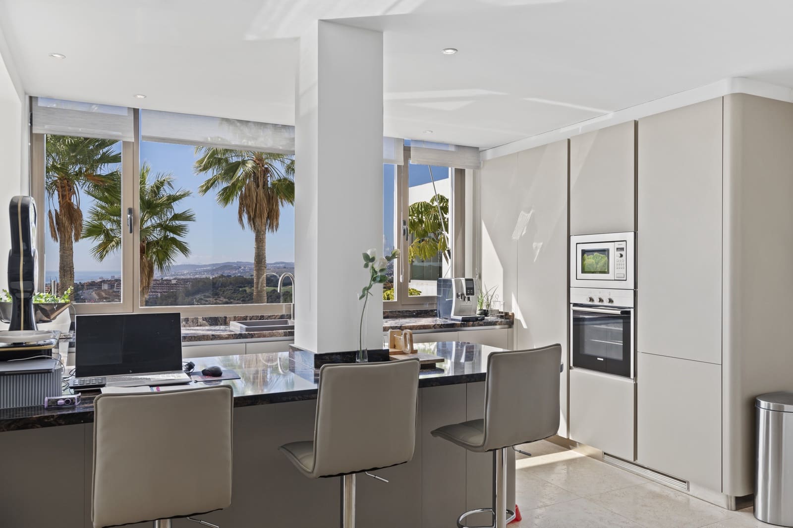 2 slaapkamer Appartement te koop in Casares met zwembad garage - € 645.000 (Ref: 9303824)