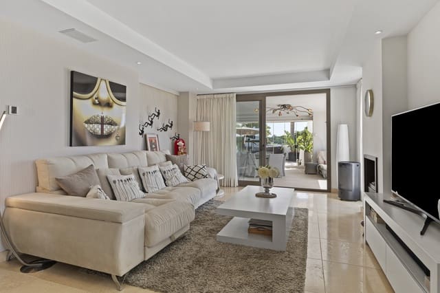 2 soverom Leilighet til salgs i Casares med svømmebasseng garasje - € 645 000 (Ref: 9303824)