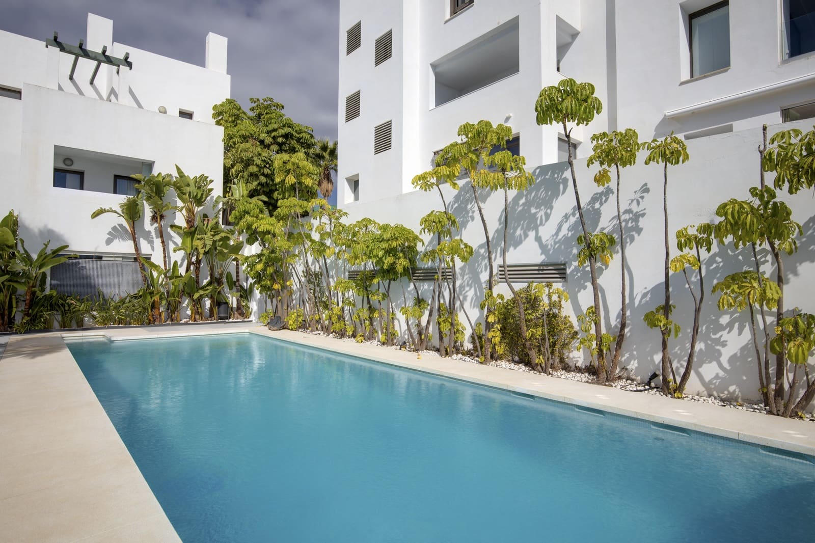 2 slaapkamer Appartement te koop in Casares met zwembad garage - € 645.000 (Ref: 9303824)