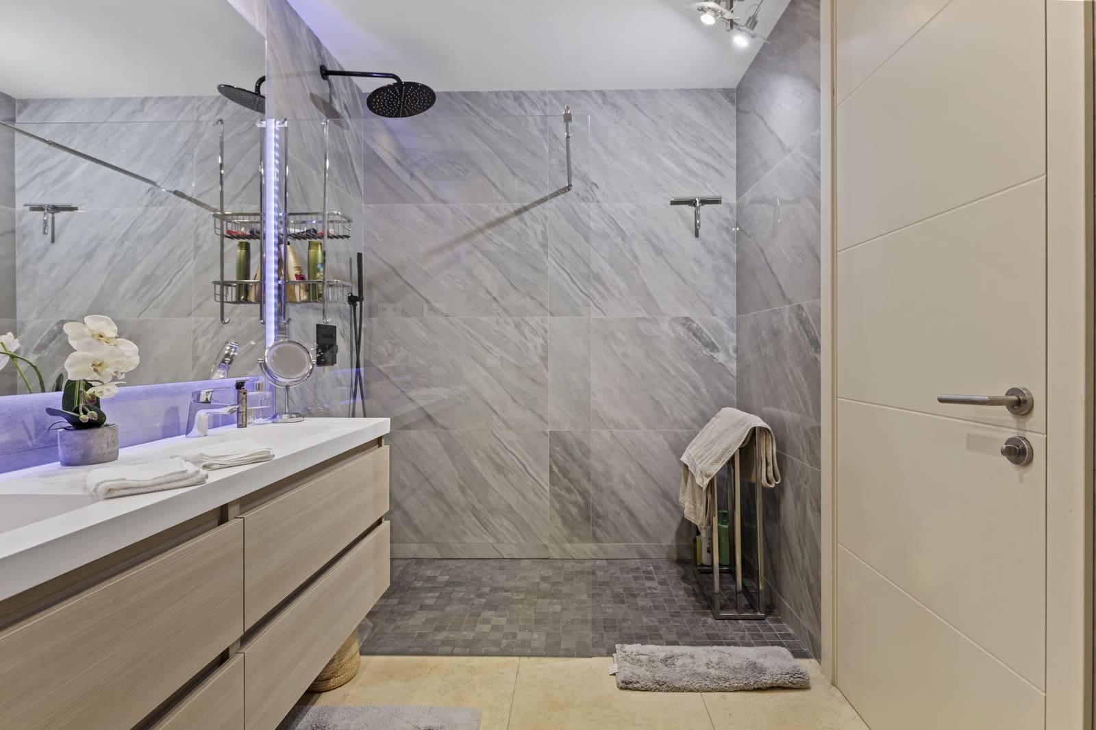 2 slaapkamer Appartement te koop in Casares met zwembad garage - € 645.000 (Ref: 9303824)