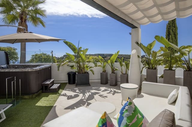 2 soverom Leilighet til salgs i Casares med svømmebasseng garasje - € 645 000 (Ref: 9303824)