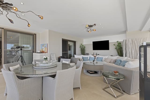 2 soverom Leilighet til salgs i Casares med svømmebasseng garasje - € 645 000 (Ref: 9303824)