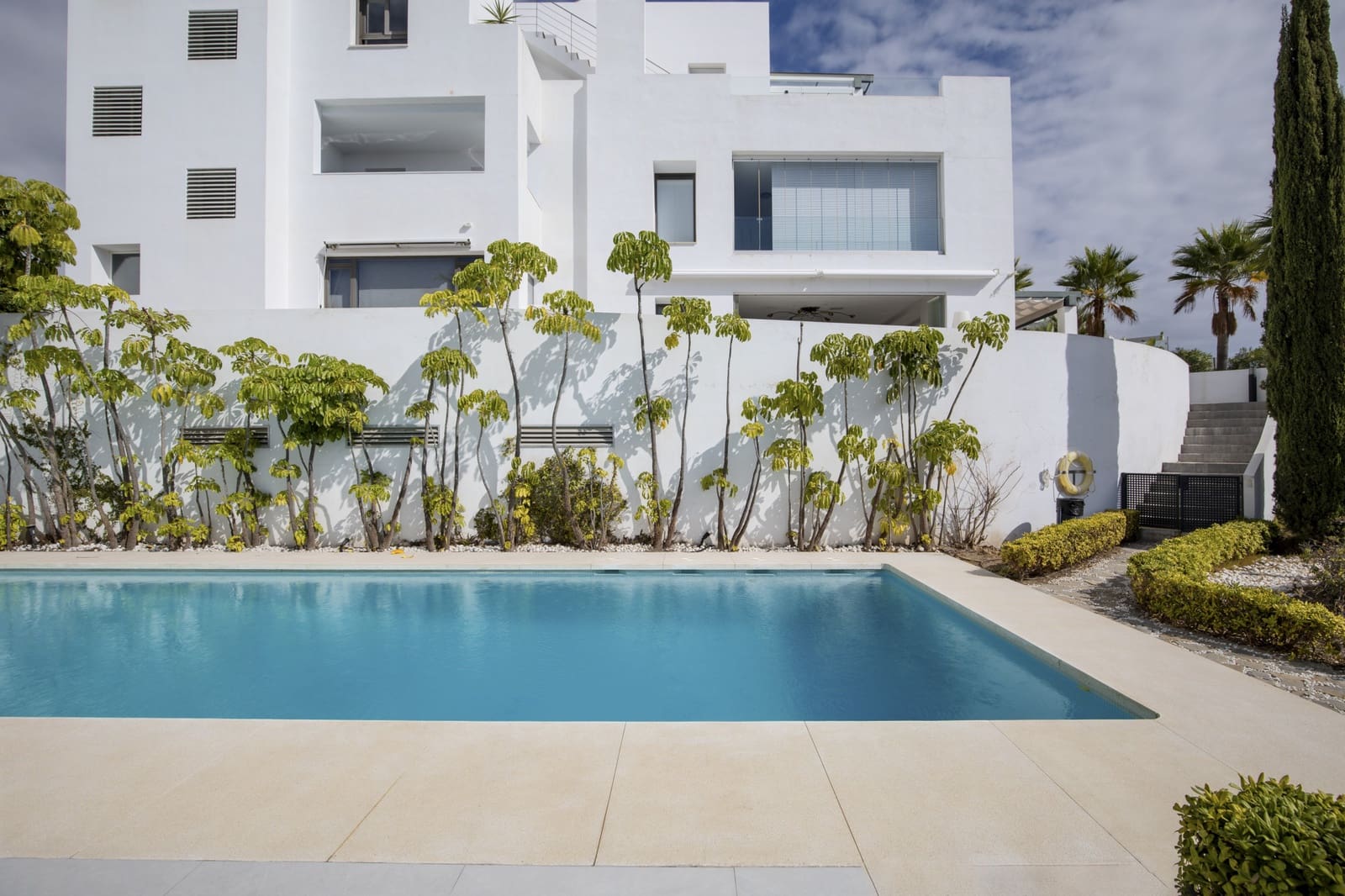 2 slaapkamer Appartement te koop in Casares met zwembad garage - € 645.000 (Ref: 9303824)