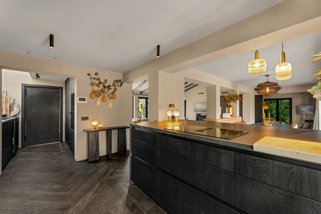 4 camera da letto Villa in vendita in Guadalmina Alta, Marbella con piscina garage - 3.695.000 € (Rif: 9338655)
