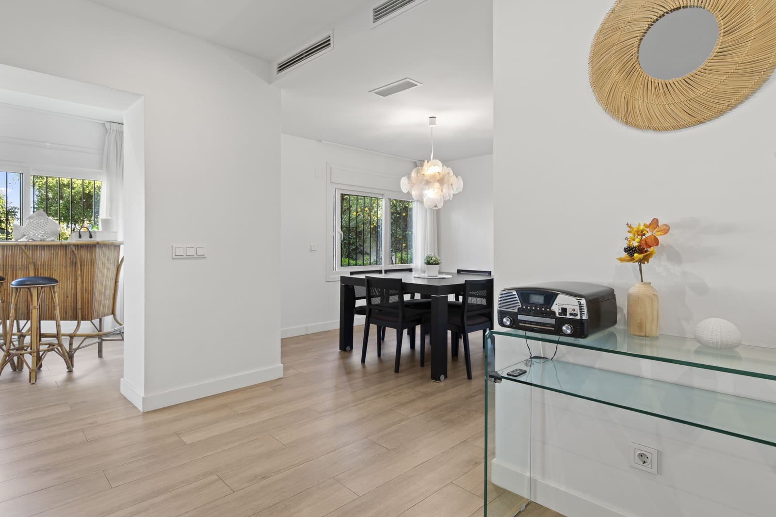 4 sovrum Villa till salu i Guadalmina med pool garage - 1 450 000 € (Ref: 9386002)