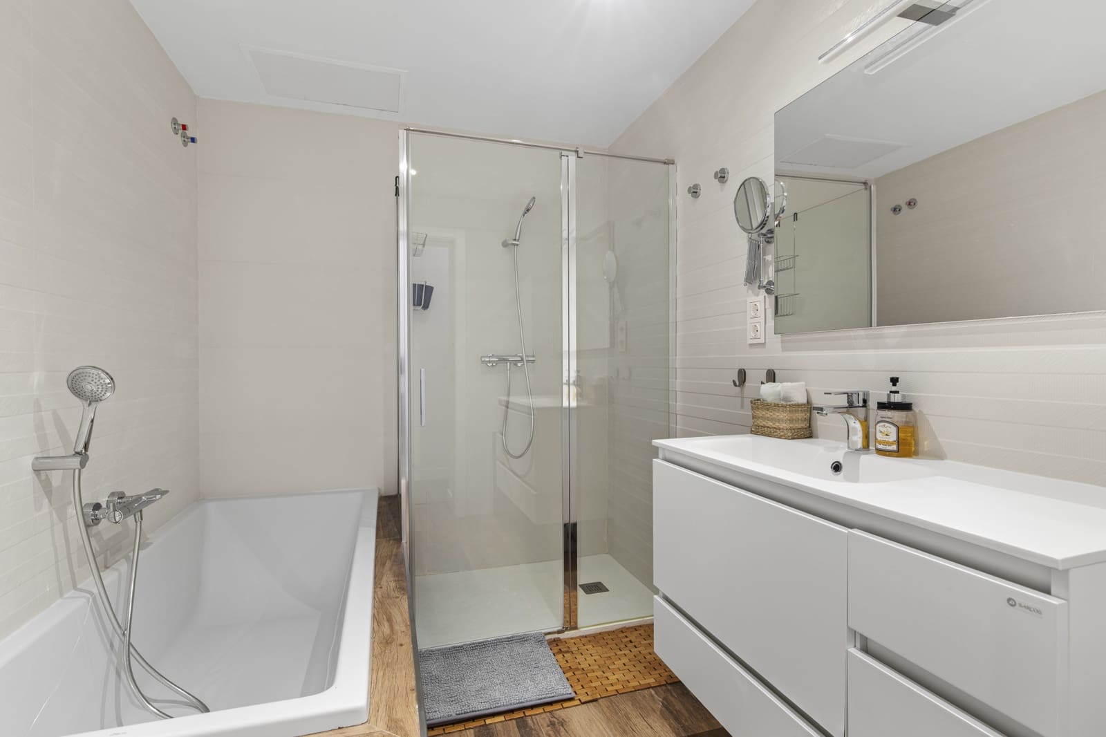 4 sovrum Villa till salu i Guadalmina med pool garage - 1 450 000 € (Ref: 9386002)