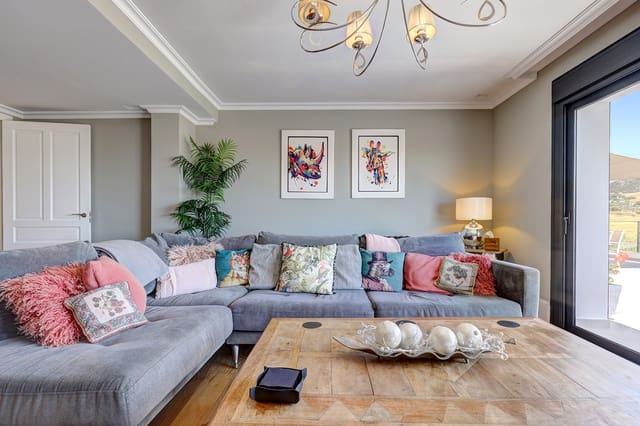 4 soverom Villa til salgs i Casares med svømmebasseng - € 2 250 000 (Ref: 9504570)