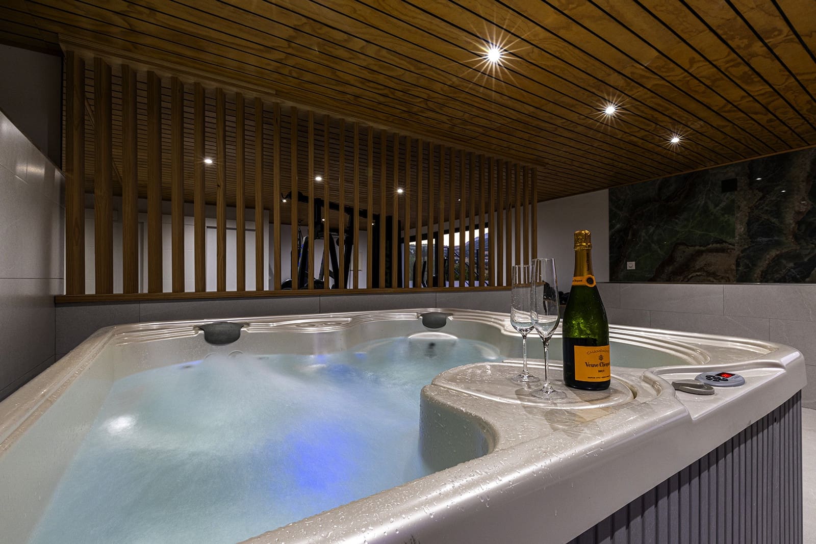 4 bedroom Villa for sale in Casares with pool - € 2,250,000 (Ref: 9504570)