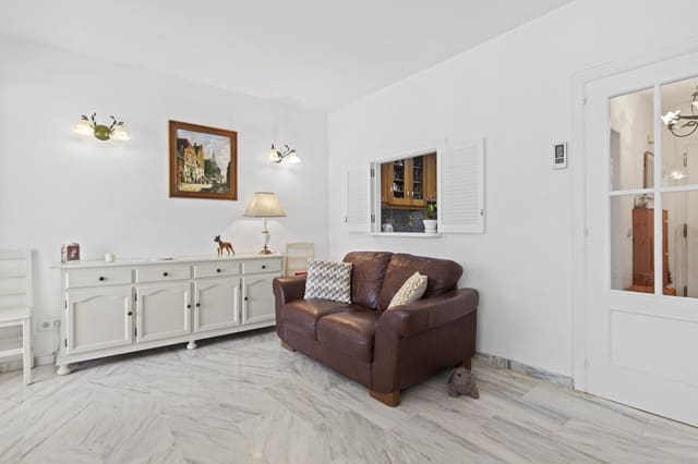 3 bedroom Townhouse for sale in Estepona with pool - € 695,000 (Ref: 9524554)