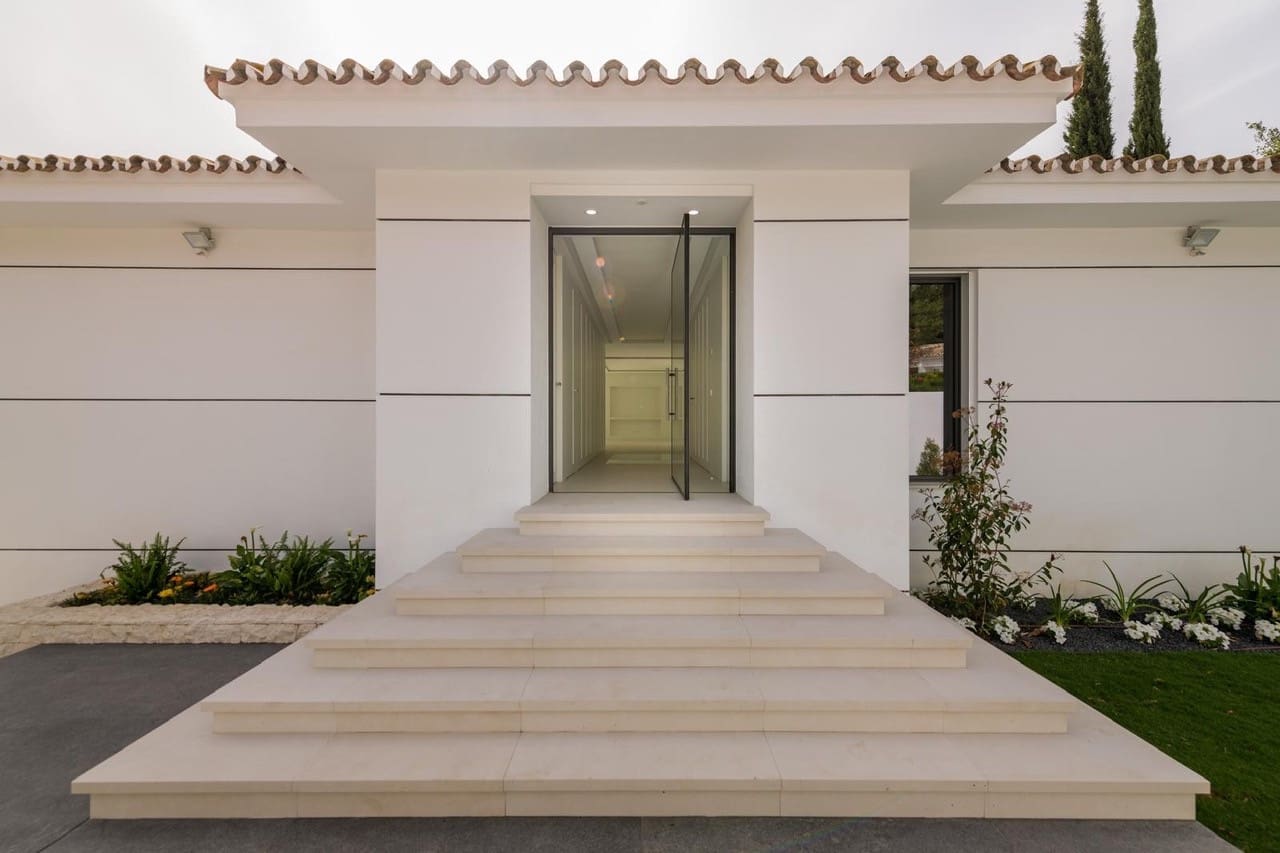 6 soverom Villa til salgs i Guadalmina med svømmebasseng - € 3 250 000 (Ref: 9543912)