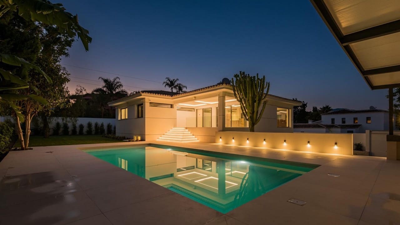 6 camera da letto Villa in vendita in Guadalmina con piscina - 2.995.000 € (Rif: 9543912)