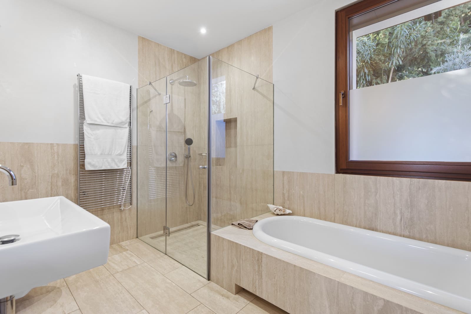 7 bedroom Villa for sale in Guadalmina with pool - € 2,500,000 (Ref: 9608331)